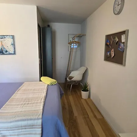 Separate With Private Bathroom, Max 2 People Bern